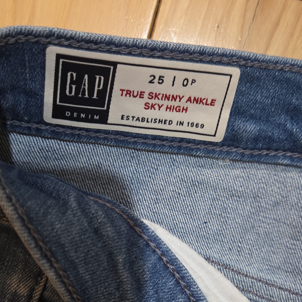 GAP Sky High True Skinny Jeans
